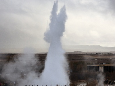 P1110611   Geysir - geothermal geyser that erupts every 8-10 minutes & reaches heights of 20 meters.