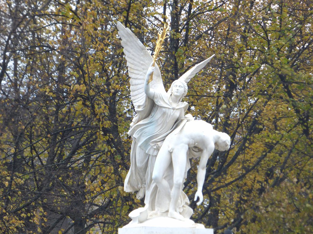 Schlossbrücke Statue