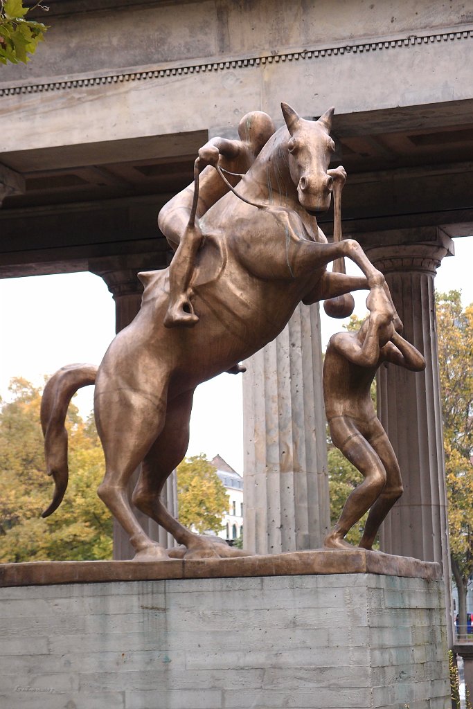 Sculpture near Altes National Gallery