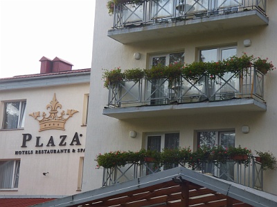 Klub Plaza - middle balcony room