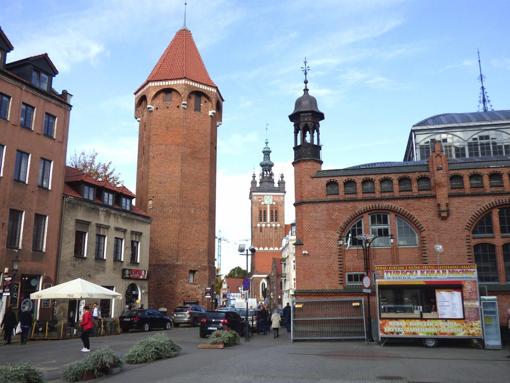 Market Hall at Dominikański Square 