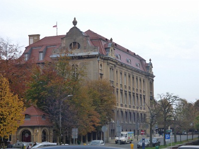 Maritime University of Szczecin  The Maritime University of Szczecin is a public university in Szczecin, Poland.      Number of students:        3,357     Founded:        January 1, 1947