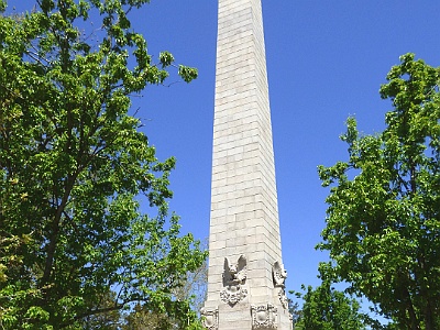 P1110119  Jamestown Monument