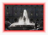 PiazzaDeiRepublica_04A * 2378 x 1585 * (623KB)